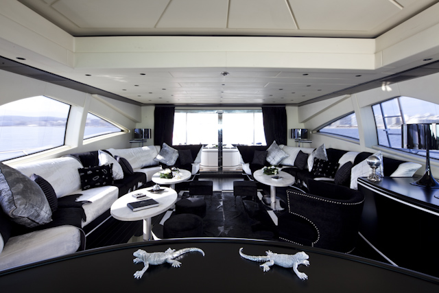 ABILITY Mangusta 130 -  Main Salon